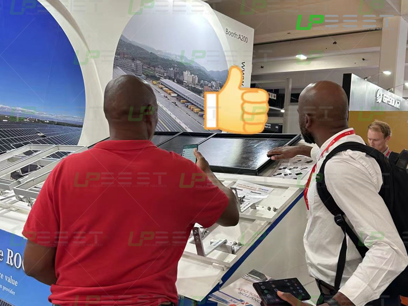 Upbest-Solarfliesen erregen große Aufmerksamkeit auf der Solar & Storage Live & The Future Energy Show Africa